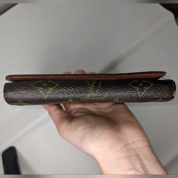 Authentic Louis Vuitton monogram tresor wallet - Picture 9 of 15